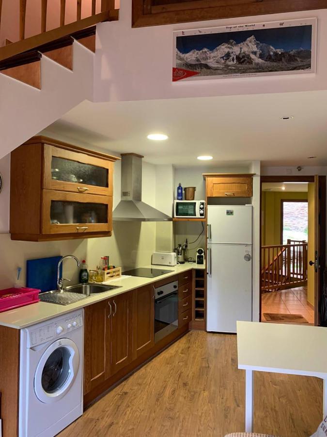Apartamentsaloriaburg Farrera Exterior foto