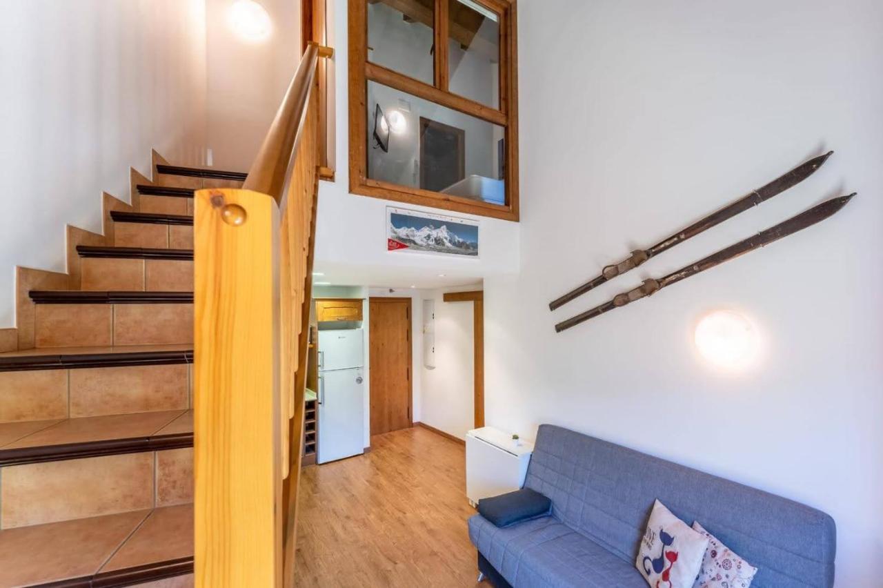 Apartamentsaloriaburg Farrera Exterior foto
