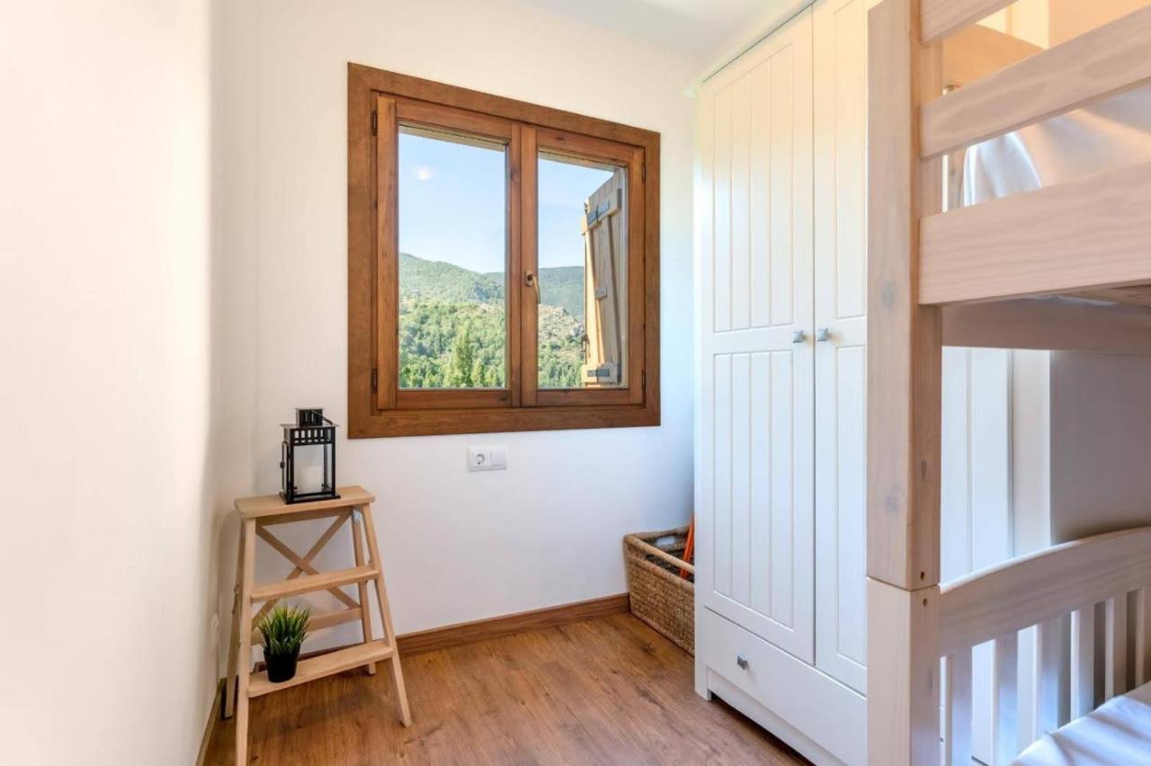 Apartamentsaloriaburg Farrera Exterior foto