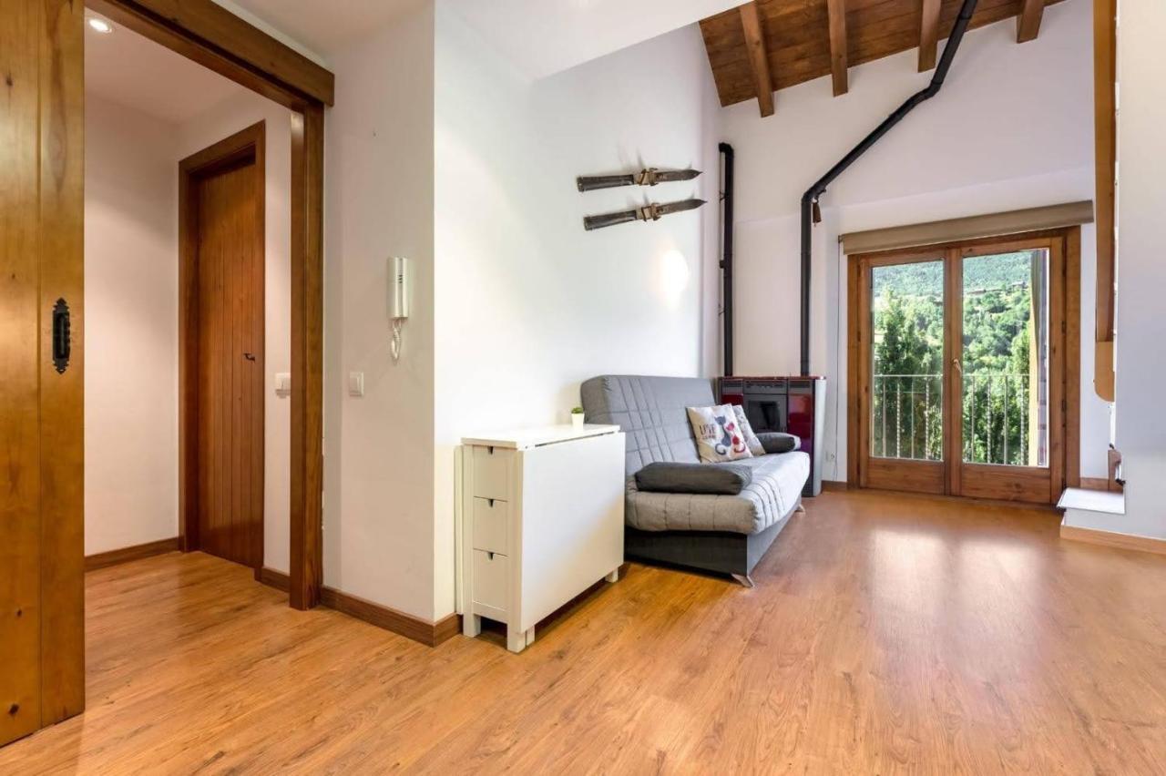 Apartamentsaloriaburg Farrera Exterior foto